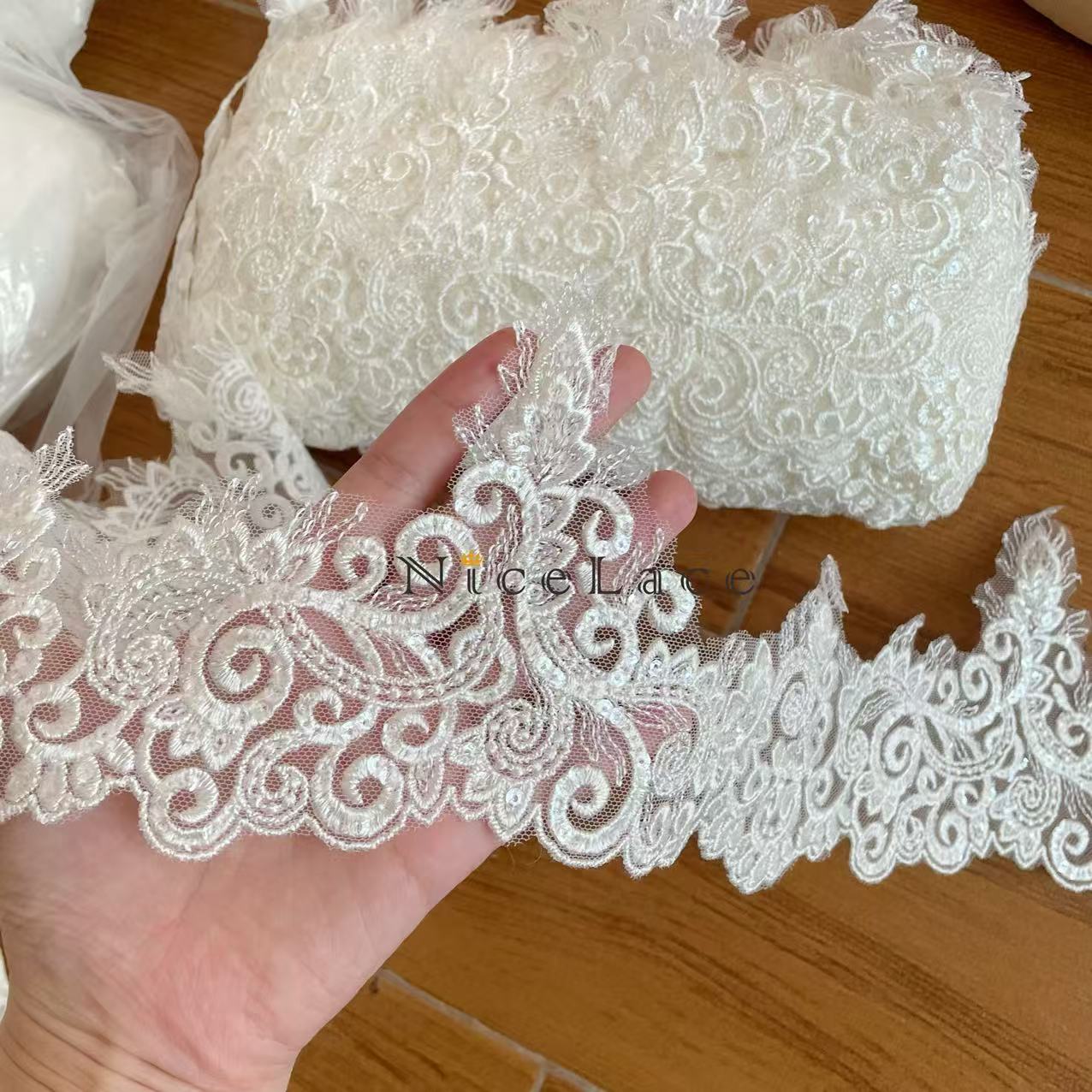 1 Yard Ivory Embroidery Lace E - đánh giá và giá Wedding Water Supply